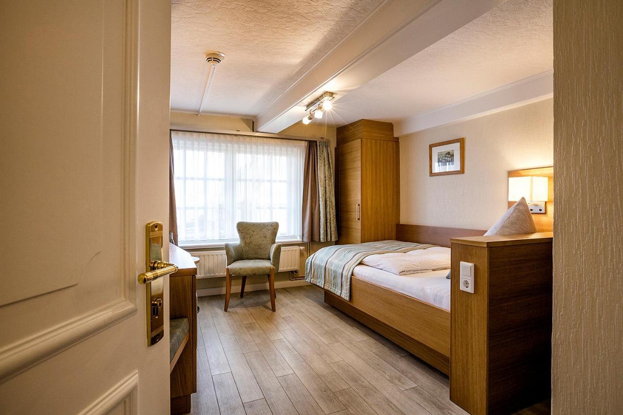 Hotel Neuwarft Altbau Dagebuell Ngoại thất bức ảnh