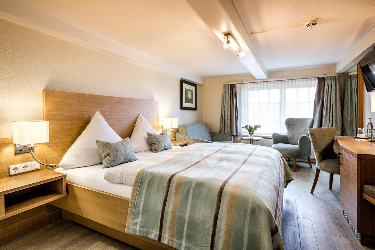 Hotel Neuwarft Altbau Dagebuell Ngoại thất bức ảnh