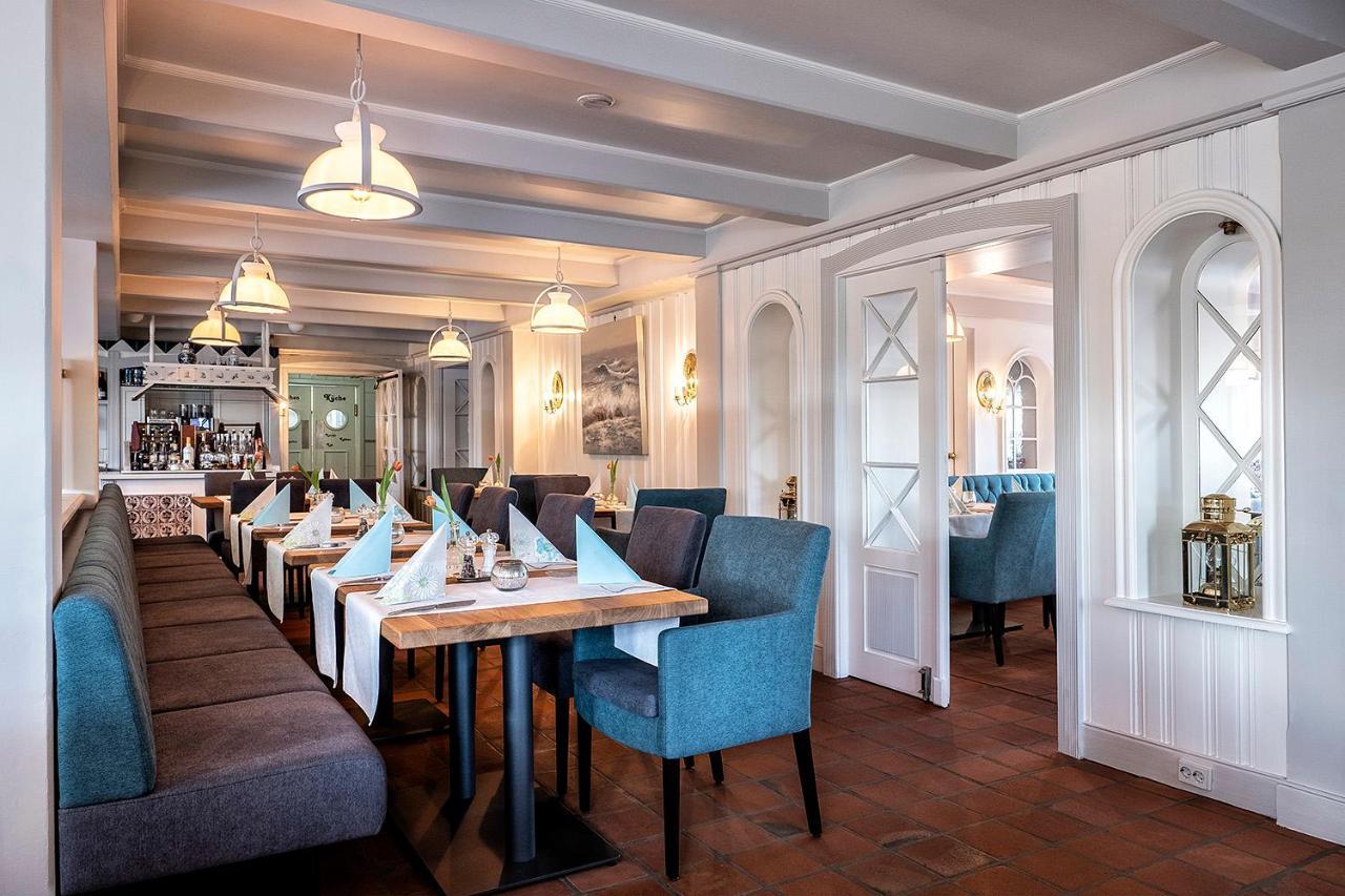 Hotel Neuwarft Altbau Dagebuell Ngoại thất bức ảnh