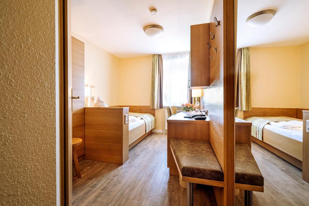 Hotel Neuwarft Altbau Dagebuell Ngoại thất bức ảnh