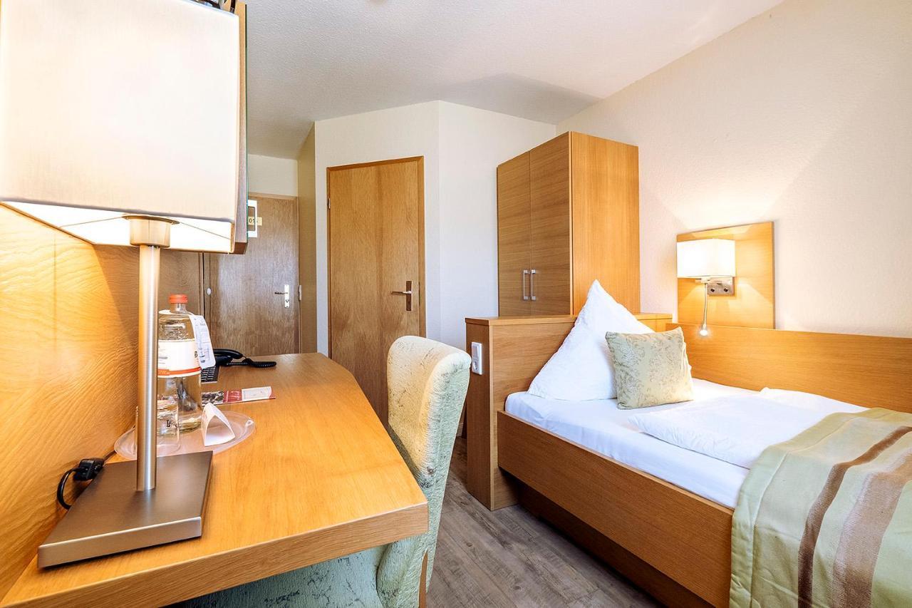 Hotel Neuwarft Altbau Dagebuell Ngoại thất bức ảnh